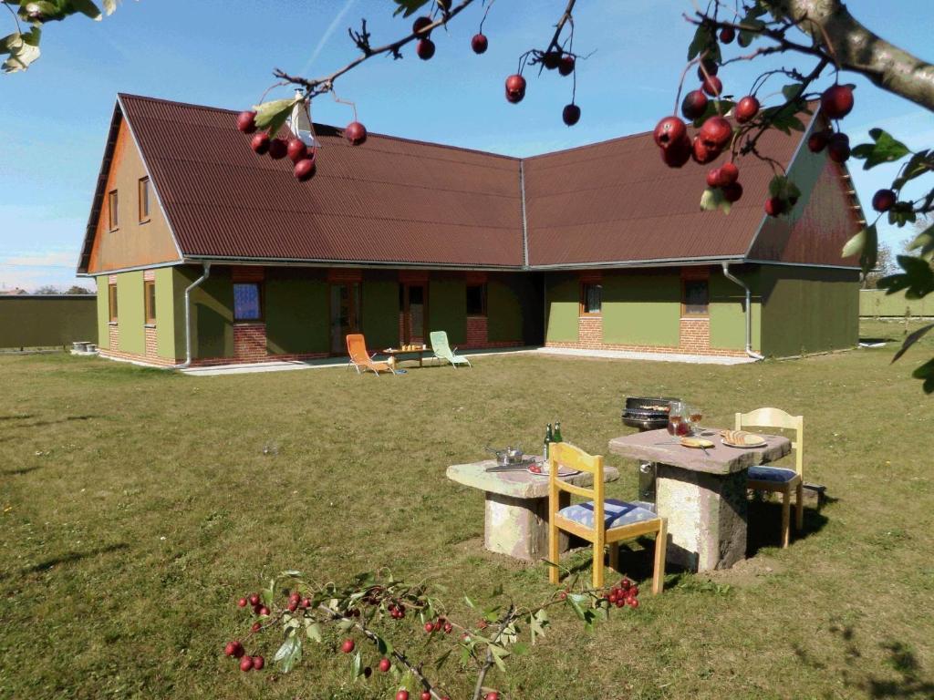 Penzion Pod Vapenkami Straznice Exterior photo